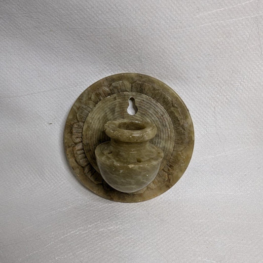 Wand-Räucherstäbchenhalter Speckstein – Handgeschnitzt Indien Ø 7 cm