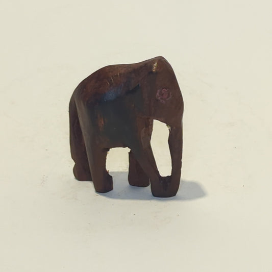 Elefant aus Rosenholz